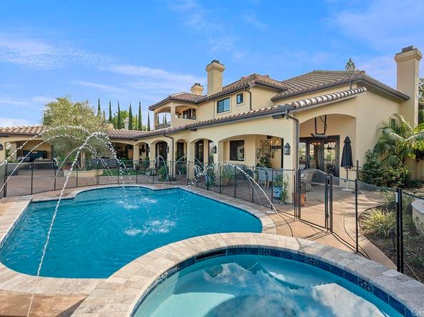 1133 Carlos Canyon Dr, Chula Vista CA 91910