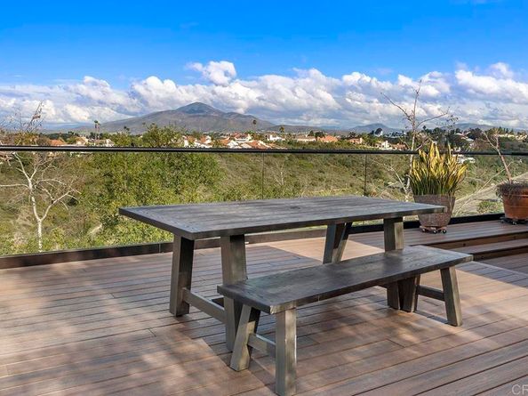 1133 Carlos Canyon Dr, Chula Vista CA 91910