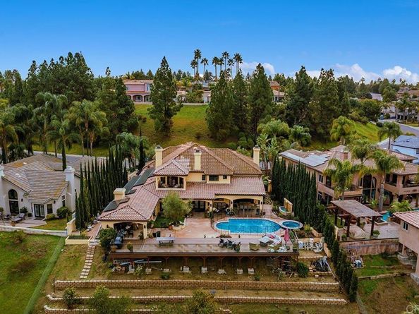 1133 Carlos Canyon Dr, Chula Vista CA 91910