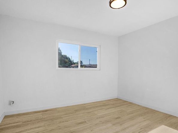 668 Kirtright st, San Diego CA 92114