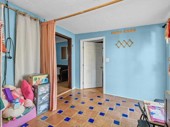 1234 N Ivy Street, Escondido CA 92026