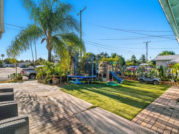 1234 N Ivy Street, Escondido CA 92026