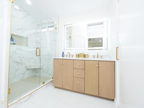 11376 Via Rancho San Diego Road F, El Cajon CA 92019