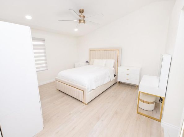 11376 Via Rancho San Diego Road F, El Cajon CA 92019