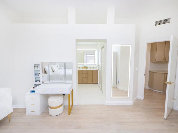 11376 Via Rancho San Diego Road F, El Cajon CA 92019