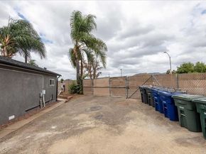 9742 Los Coches Rd, Lakeside CA 92040