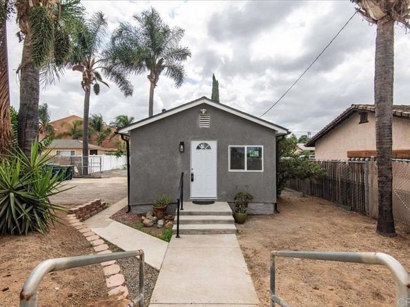 9742 Los Coches Rd, Lakeside CA 92040