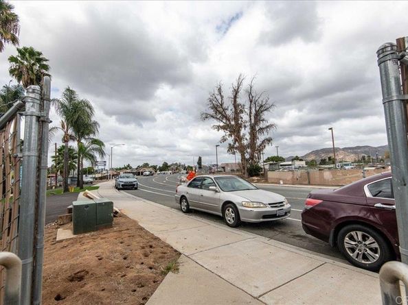 9742 Los Coches Rd, Lakeside CA 92040