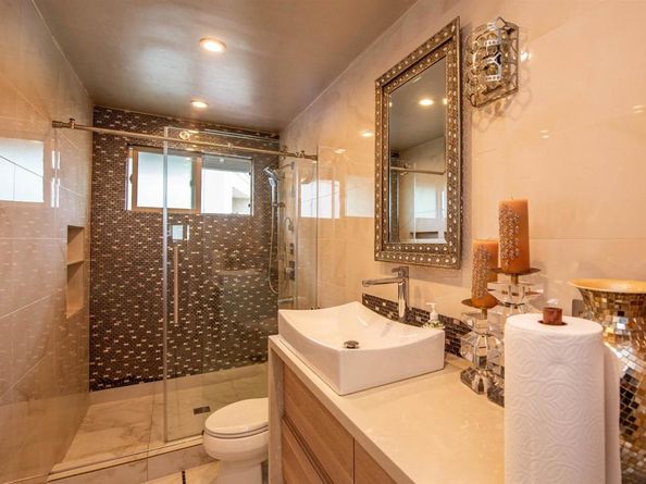 17892 Creciente Way, San Diego CA 92127