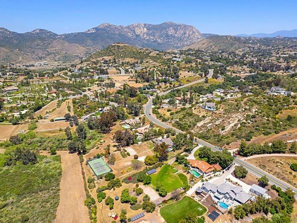 9824 Quail Canyon Road, El Cajon CA 92021