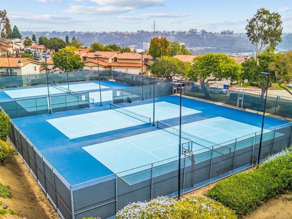 1425 Camino Zalce, San Diego CA 92111