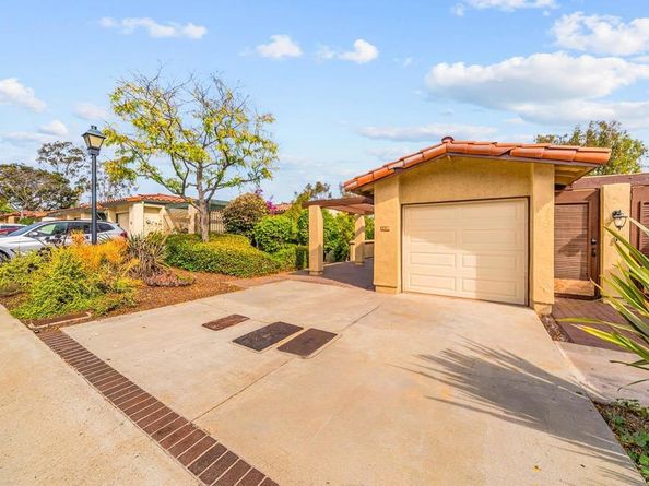 1425 Camino Zalce, San Diego CA 92111