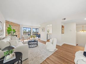1425 Camino Zalce, San Diego CA 92111
