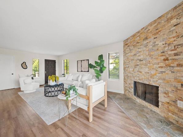 1425 Camino Zalce, San Diego CA 92111