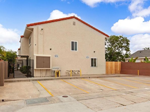 4514 Dawson Ave 2, San Diego CA 92115