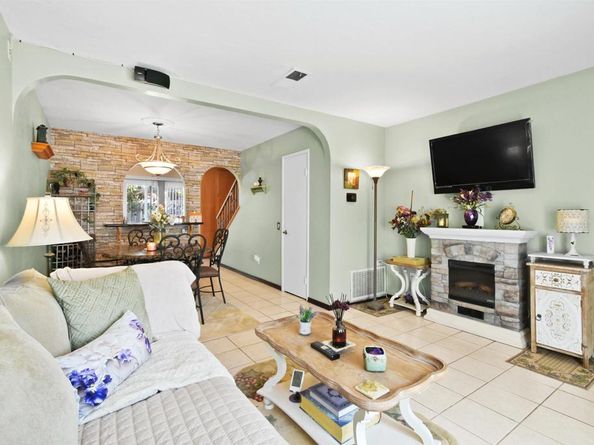 10158 Carefree Drive, Santee CA 92071