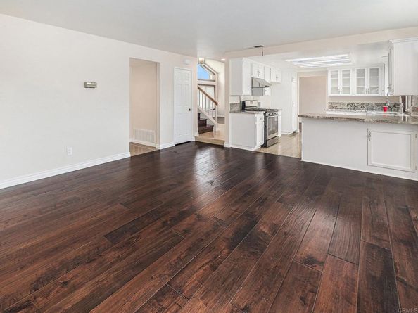 9462 Pipilo Street, San Diego CA 92129