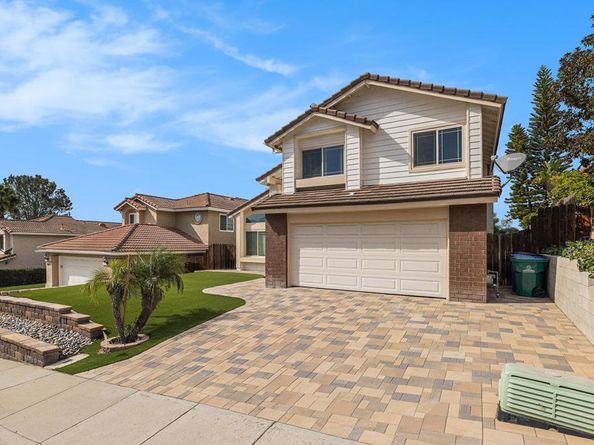 9462 Pipilo Street, San Diego CA 92129