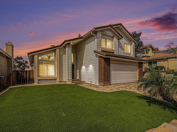 9462 Pipilo Street, San Diego CA 92129