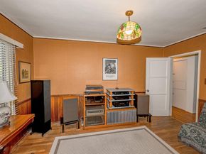 1404 Sycamore Avenue, Glendale CA 91201