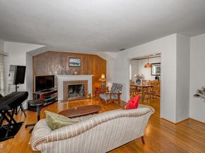 1404 Sycamore Avenue, Glendale CA 91201