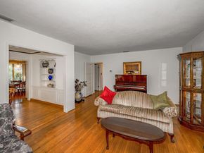 1404 Sycamore Avenue, Glendale CA 91201