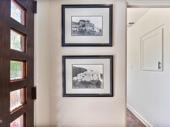 2707 Hermosita Drive, Glendale CA 91208