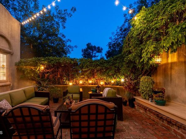 2707 Hermosita Drive, Glendale CA 91208