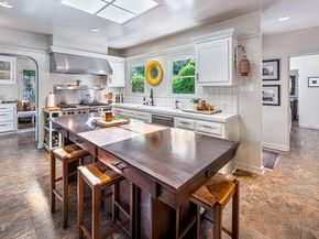 2707 Hermosita Drive, Glendale CA 91208