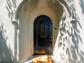 2707 Hermosita Drive, Glendale CA 91208