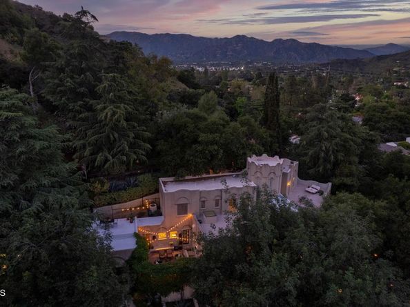 2707 Hermosita Drive, Glendale CA 91208