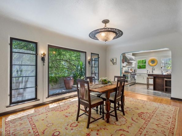 2707 Hermosita Drive, Glendale CA 91208