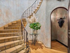 2707 Hermosita Drive, Glendale CA 91208