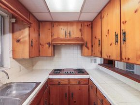 3908 Park Place, La Crescenta CA 91214