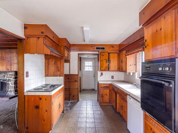 3908 Park Place, La Crescenta CA 91214