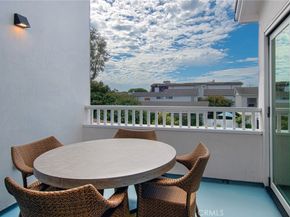 503 1/2 Poinsettia, Corona Del Mar CA 92625