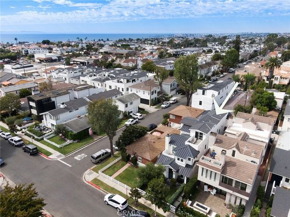 503 1/2 Poinsettia, Corona Del Mar CA 92625
