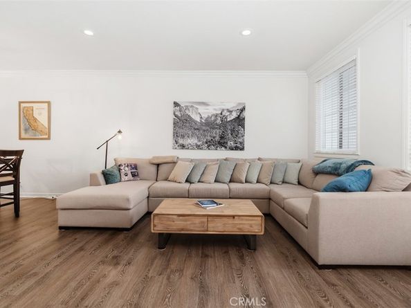 19451 Pompano Lane Lane 110, Huntington Beach CA 92648