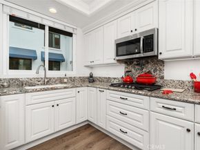 19451 Pompano Lane Lane 110, Huntington Beach CA 92648