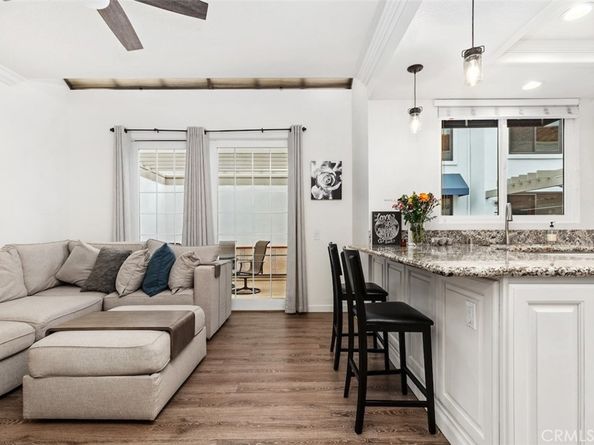 19451 Pompano Lane Lane 110, Huntington Beach CA 92648