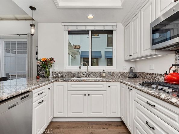 19451 Pompano Lane Lane 110, Huntington Beach CA 92648