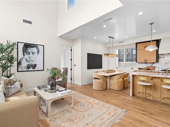 715 1/2 Poinsettia Avenue, Corona Del Mar CA 92625