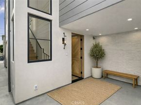 715 1/2 Poinsettia Avenue, Corona Del Mar CA 92625