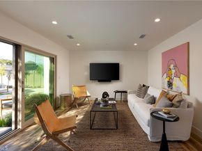 212 E 19th Street, Costa Mesa CA 92627