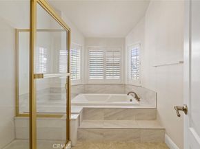 611 Wakefield Court 102, Long Beach CA 90803