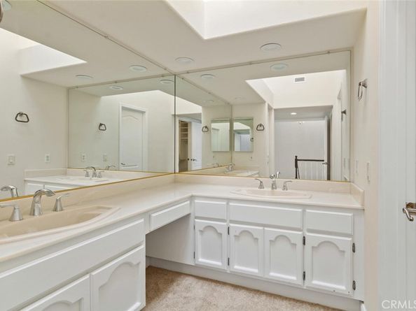 611 Wakefield Court 102, Long Beach CA 90803