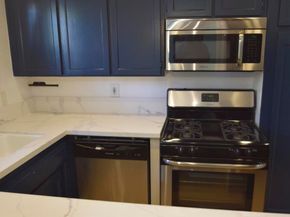 1355 N Sierra Bonita Avenue 204, West Hollywood CA 90046