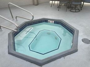 1355 N Sierra Bonita Avenue 204, West Hollywood CA 90046