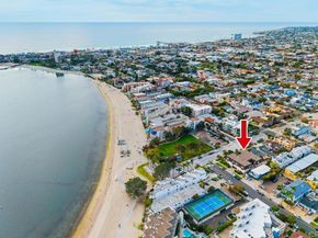 4051 Fanuel 8, San Diego CA 92109