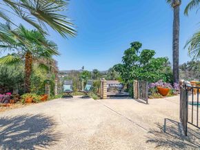 2077 Mountain View Drive, Escondido CA 92027